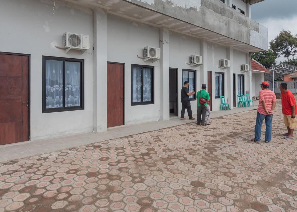 Reddoorz Syariah Near Wisata Situ Gunung Sukabumi Hotell Kadudampit Eksteriør bilde