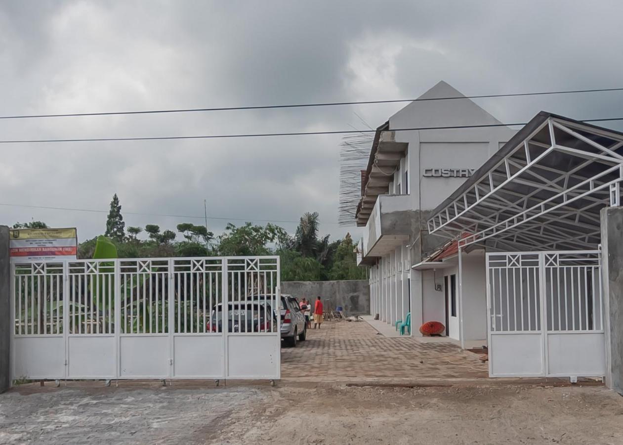 Reddoorz Syariah Near Wisata Situ Gunung Sukabumi Hotell Kadudampit Eksteriør bilde