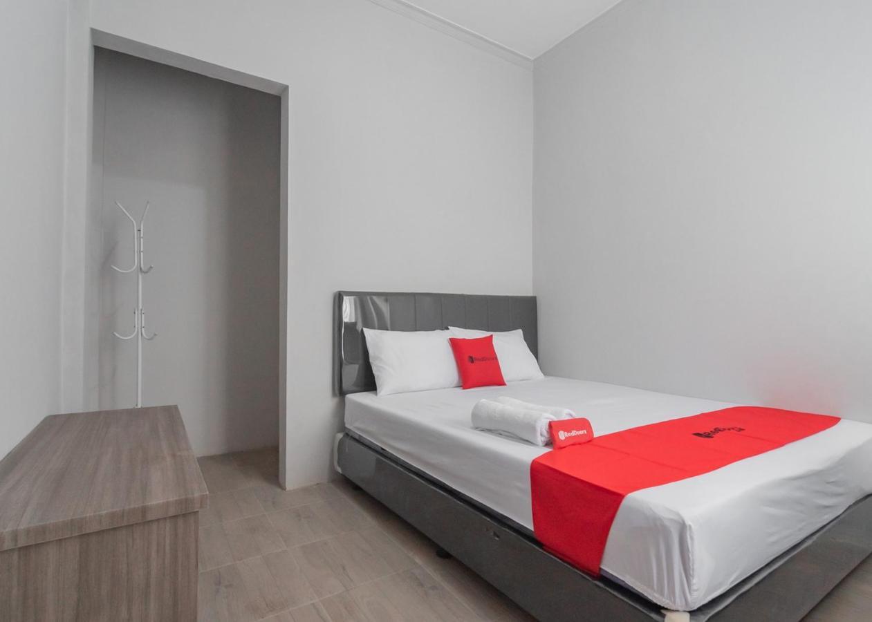 Reddoorz Syariah Near Wisata Situ Gunung Sukabumi Hotell Kadudampit Eksteriør bilde